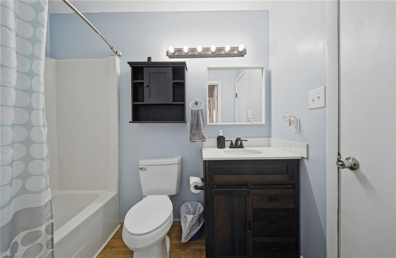 Photo 18 of 26 residential for sale in Virginia Beach virginia