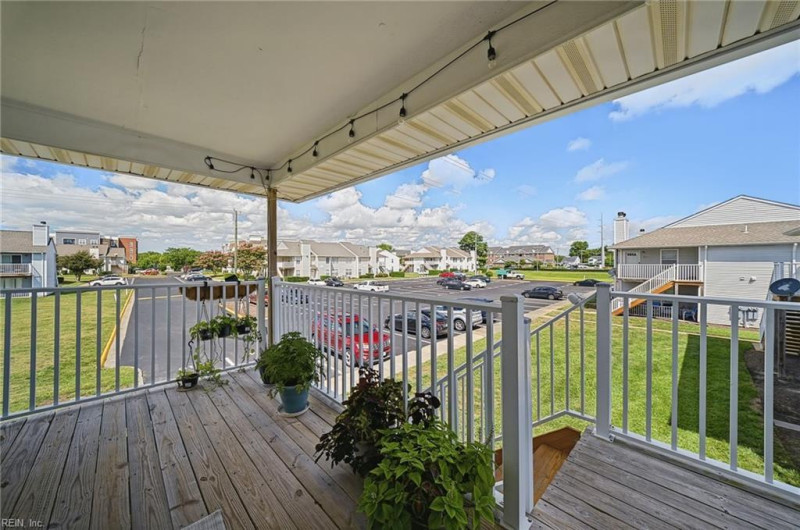 Photo 4 of 26 residential for sale in Virginia Beach virginia
