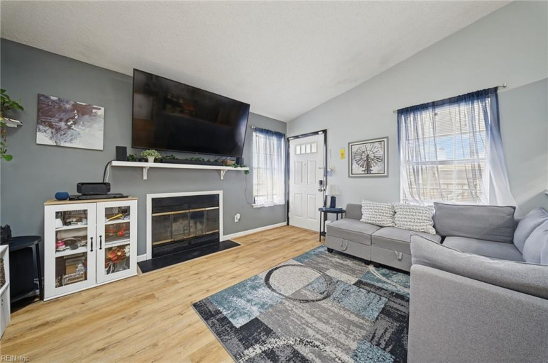 Photo 6 of 26 residential for sale in Virginia Beach virginia