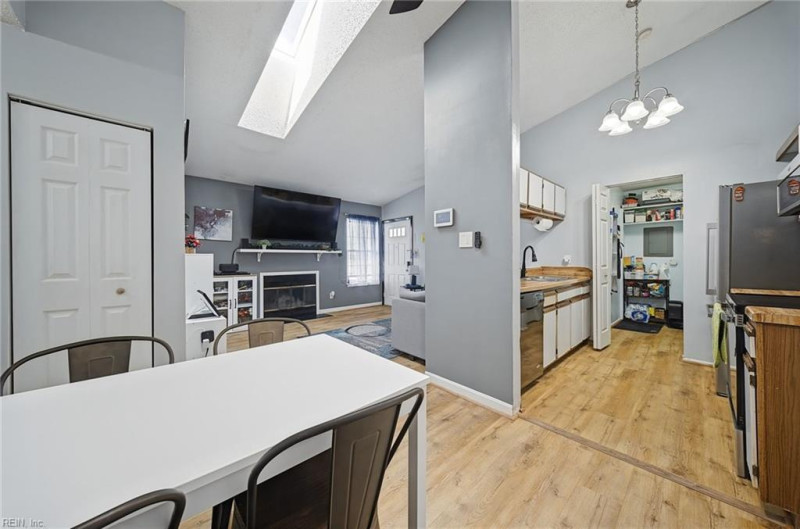 Photo 9 of 26 residential for sale in Virginia Beach virginia