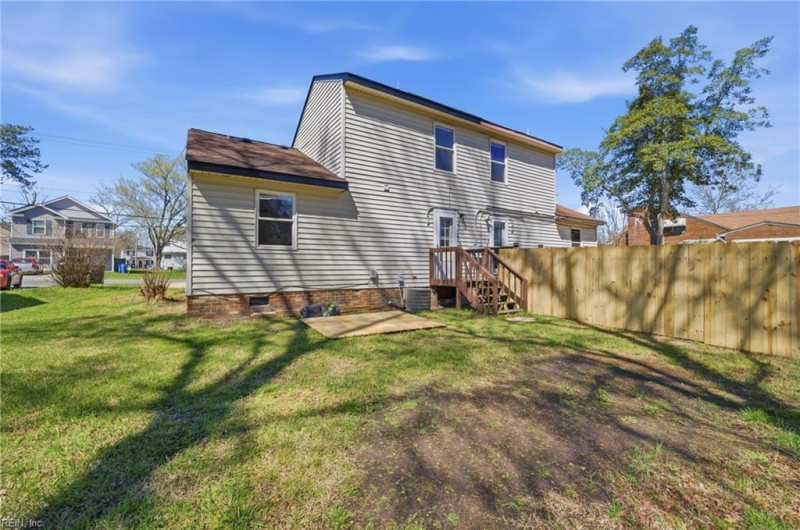 Photo 20 of 23 residential for sale in Chesapeake virginia
