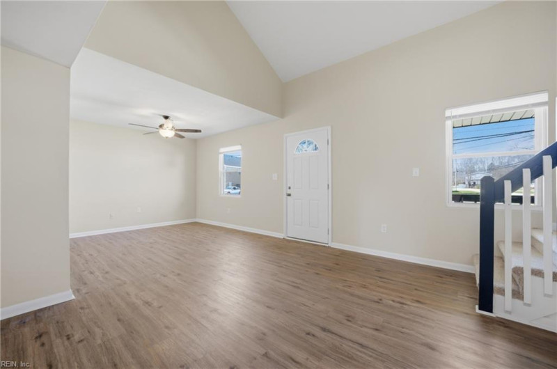 Photo 8 of 23 residential for sale in Chesapeake virginia