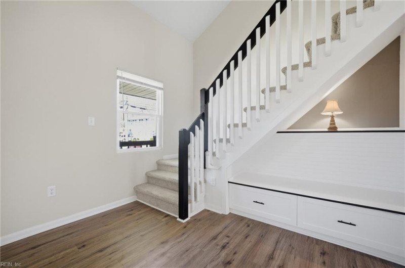 Photo 9 of 23 residential for sale in Chesapeake virginia