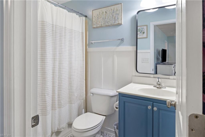 Photo 28 of 50 residential for sale in Gloucester County virginia