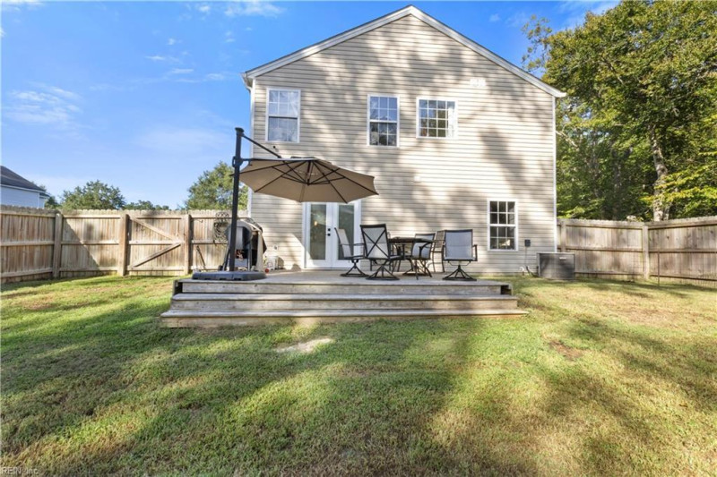 Photo 33 of 50 residential for sale in Gloucester County virginia