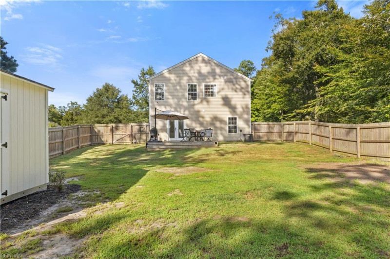 Photo 34 of 50 residential for sale in Gloucester County virginia