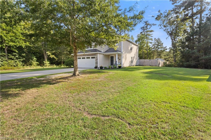Photo 40 of 50 residential for sale in Gloucester County virginia