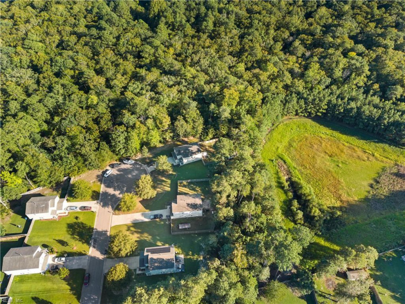 Photo 45 of 50 residential for sale in Gloucester County virginia