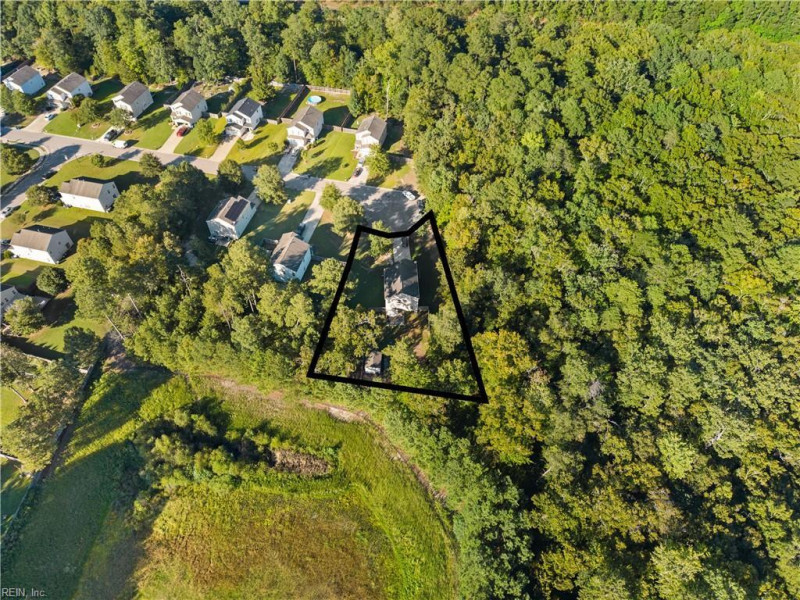 Photo 47 of 50 residential for sale in Gloucester County virginia