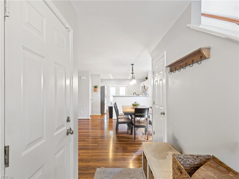 Photo 6 of 50 residential for sale in Gloucester County virginia
