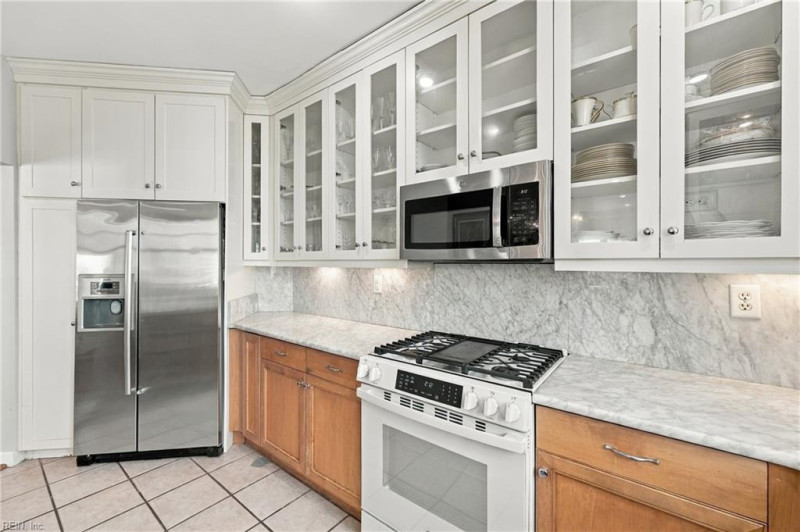 Photo 11 of 49 residential for sale in Norfolk virginia
