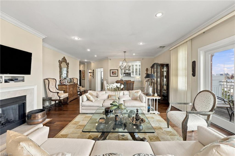 Photo 18 of 49 residential for sale in Norfolk virginia