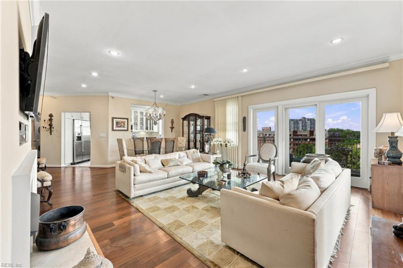 Photo 19 of 49 residential for sale in Norfolk virginia