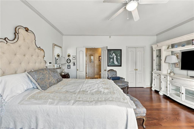 Photo 22 of 49 residential for sale in Norfolk virginia