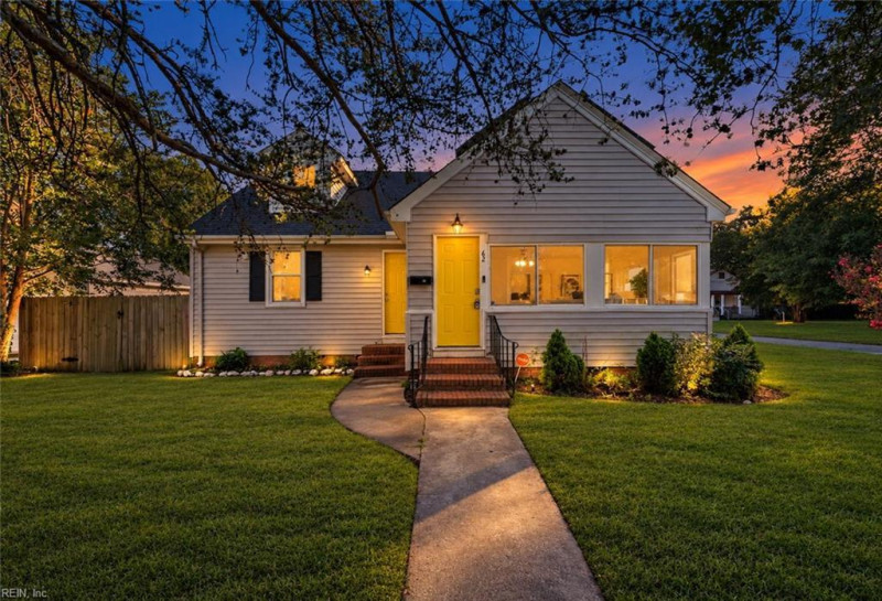 Photo 2 of 49 residential for sale in Portsmouth virginia