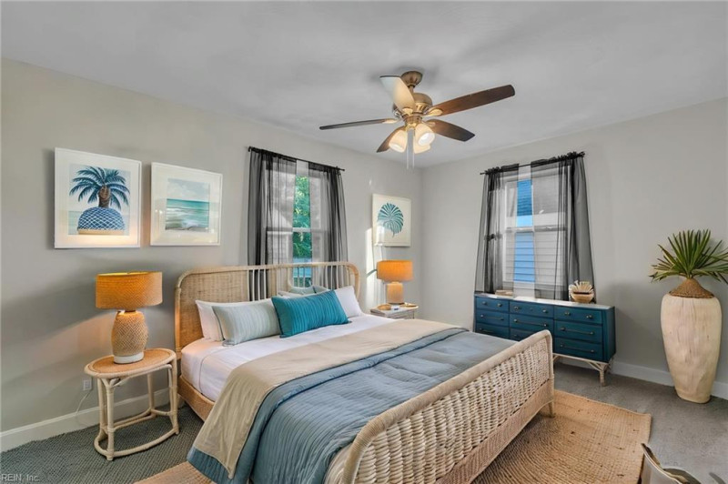 Photo 23 of 49 residential for sale in Portsmouth virginia