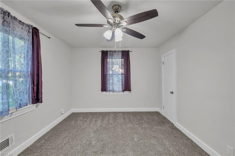 Photo 29 of 49 residential for sale in Portsmouth virginia