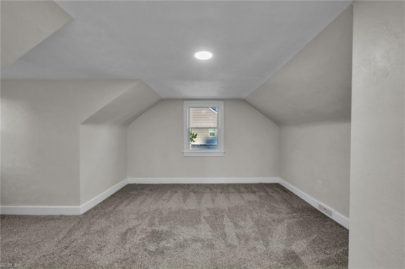 Photo 33 of 49 residential for sale in Portsmouth virginia