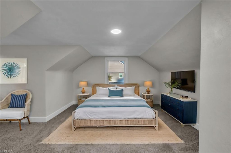 Photo 34 of 49 residential for sale in Portsmouth virginia