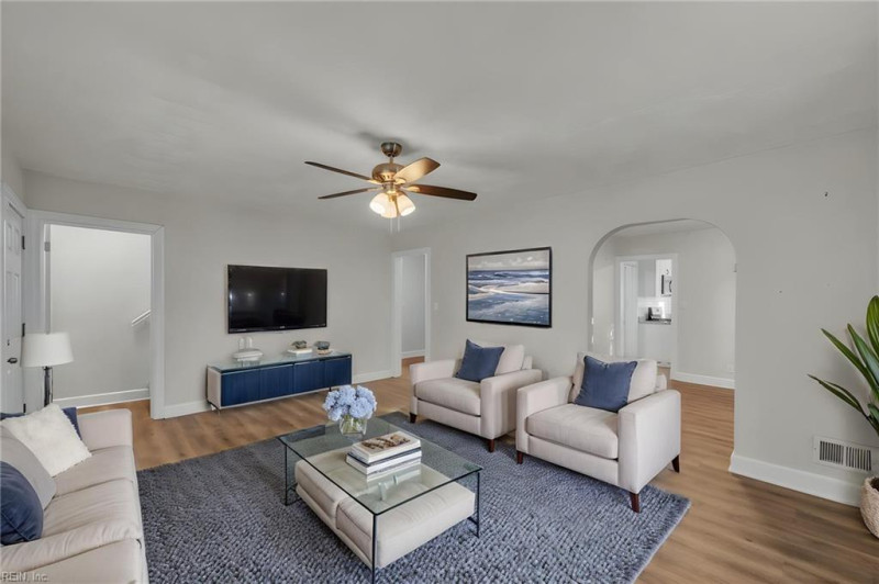 Photo 9 of 49 residential for sale in Portsmouth virginia