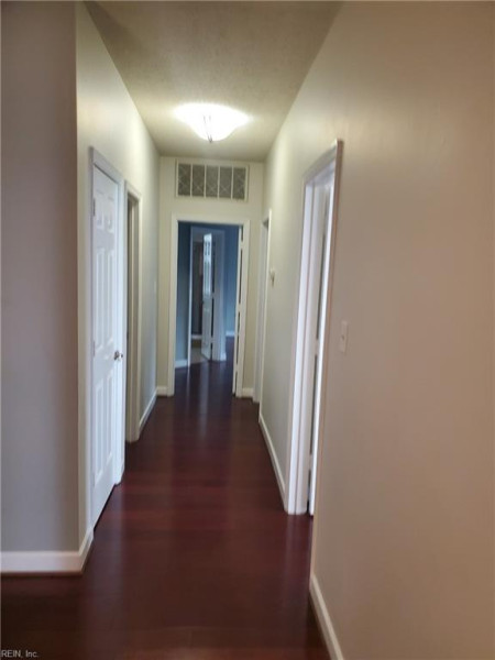 Photo 6 of 12 residential for sale in Virginia Beach virginia