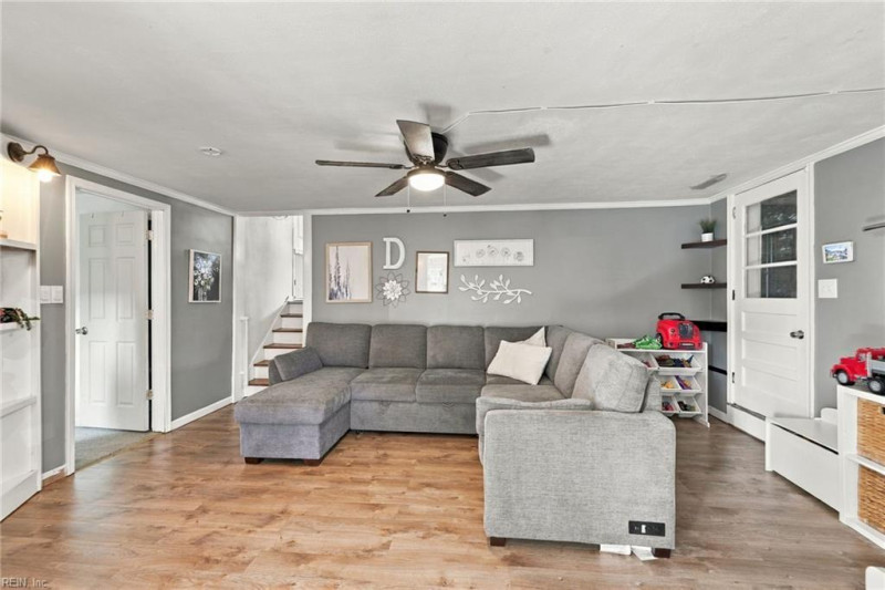 Photo 11 of 49 residential for sale in Virginia Beach virginia
