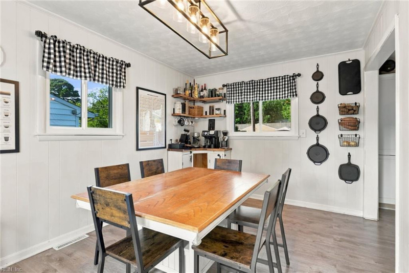 Photo 20 of 49 residential for sale in Virginia Beach virginia