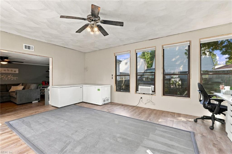 Photo 25 of 49 residential for sale in Virginia Beach virginia