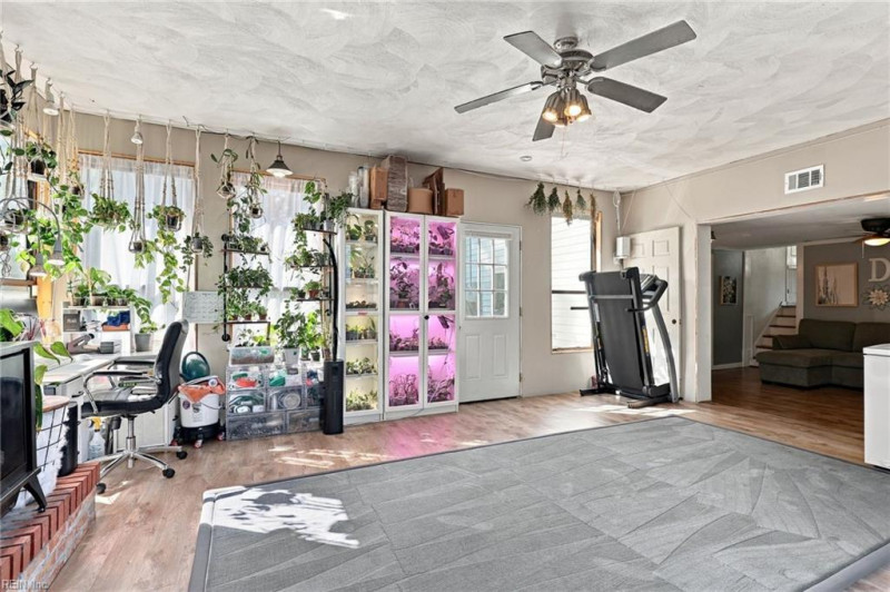 Photo 26 of 49 residential for sale in Virginia Beach virginia