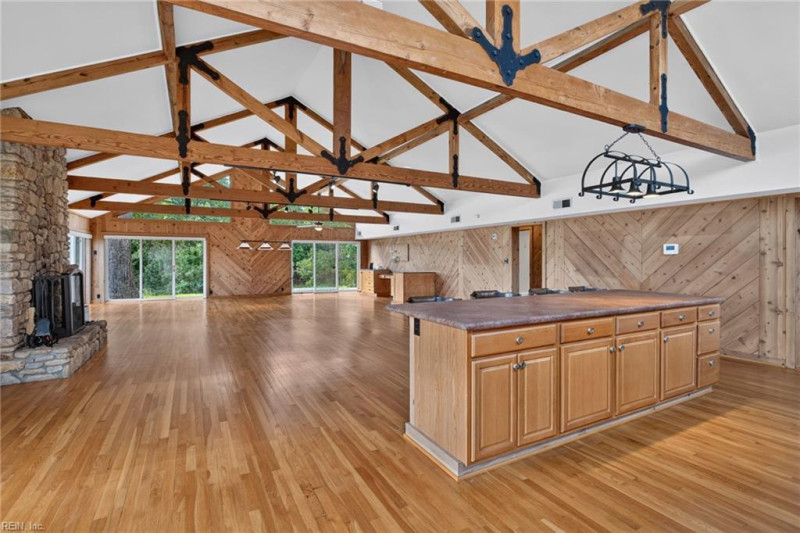Photo 11 of 41 residential for sale in Suffolk virginia