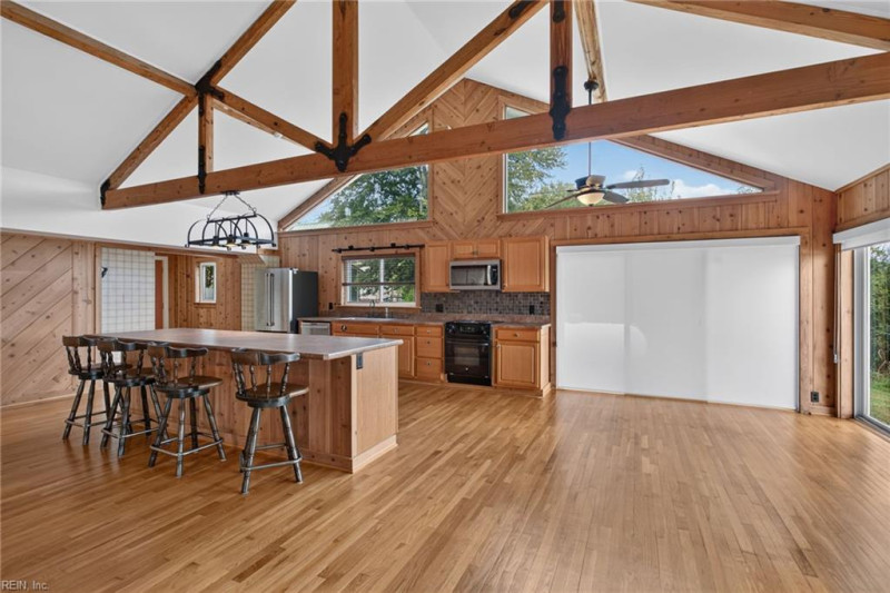 Photo 13 of 41 residential for sale in Suffolk virginia