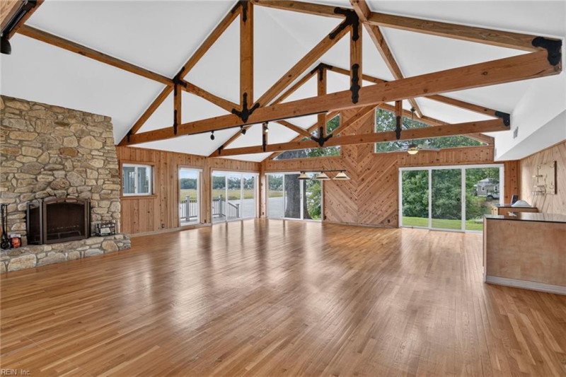 Photo 15 of 41 residential for sale in Suffolk virginia