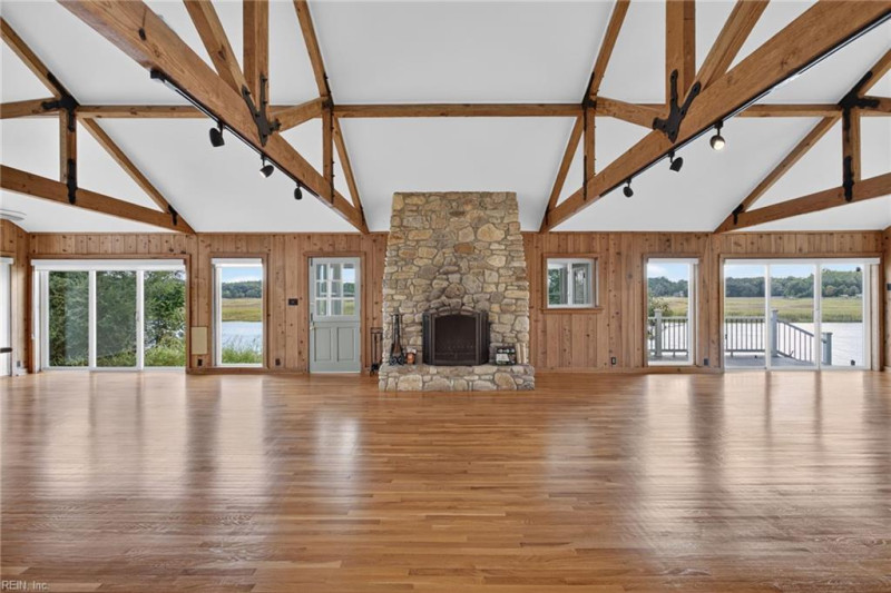 Photo 16 of 41 residential for sale in Suffolk virginia