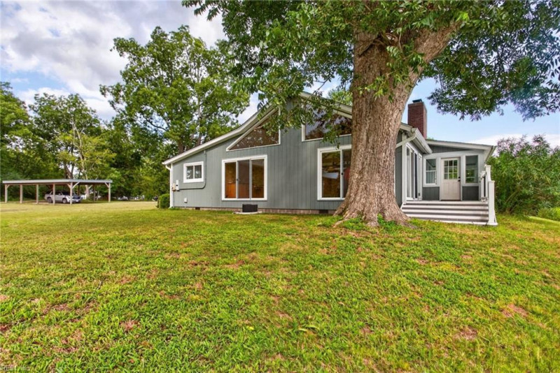 Photo 2 of 41 residential for sale in Suffolk virginia