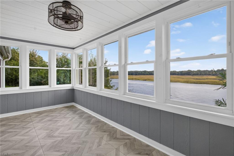 Photo 23 of 41 residential for sale in Suffolk virginia