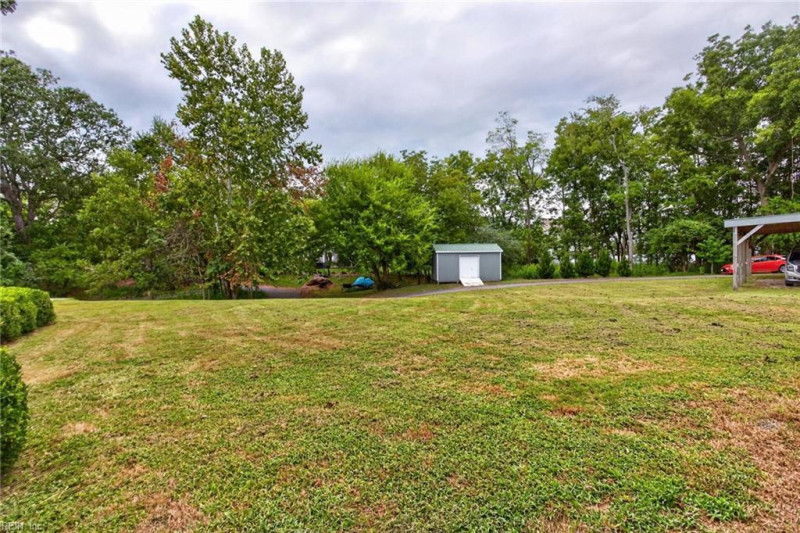 Photo 33 of 41 residential for sale in Suffolk virginia