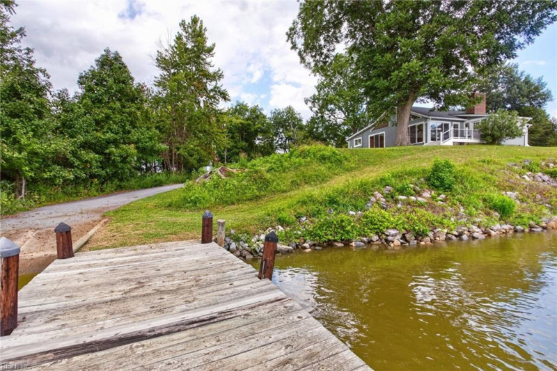 Photo 36 of 41 residential for sale in Suffolk virginia