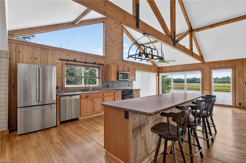 Photo 9 of 41 residential for sale in Suffolk virginia