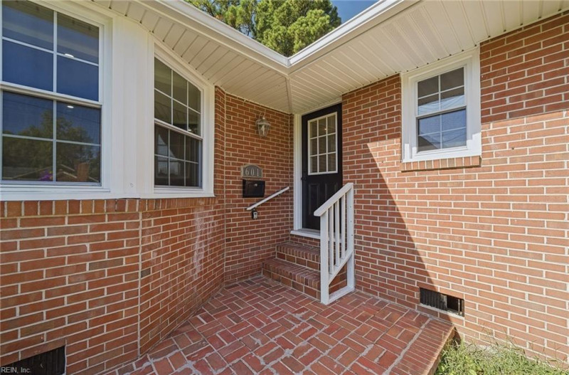 Photo 3 of 28 residential for sale in Suffolk virginia Photo 3 of 28 residential for sale in Suffolk virginia