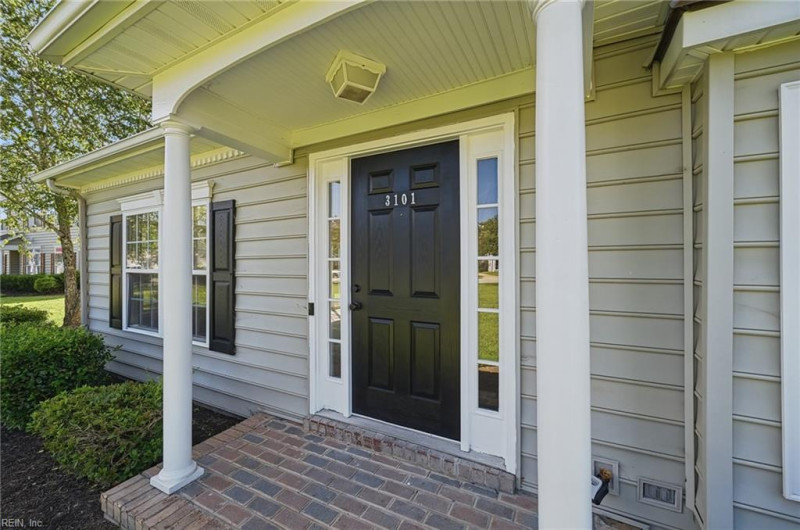 Photo 4 of 28 residential for sale in Suffolk virginia