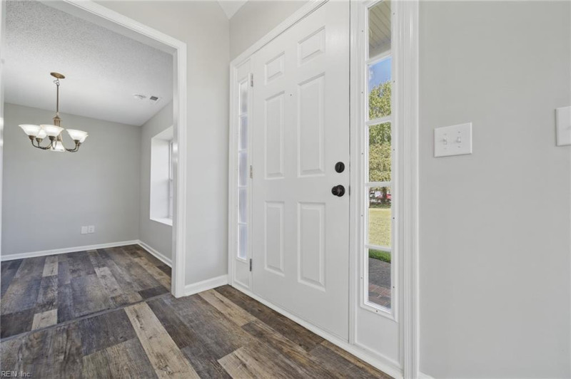 Photo 6 of 28 residential for sale in Suffolk virginia