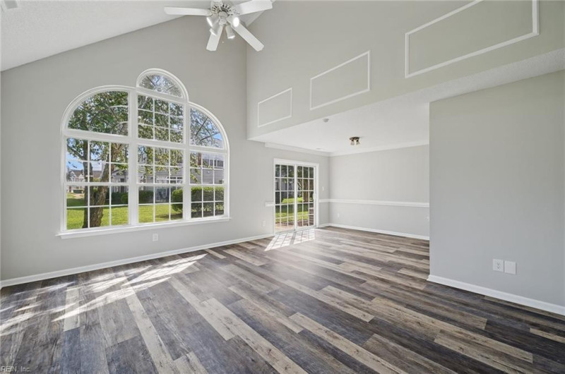 Photo 7 of 28 residential for sale in Suffolk virginia