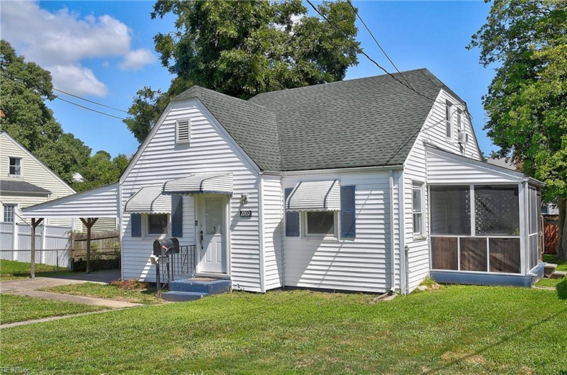 Photo 3 of 42 residential for sale in Norfolk virginia