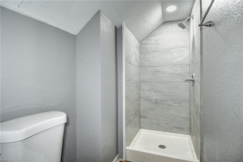 Photo 33 of 42 residential for sale in Norfolk virginia