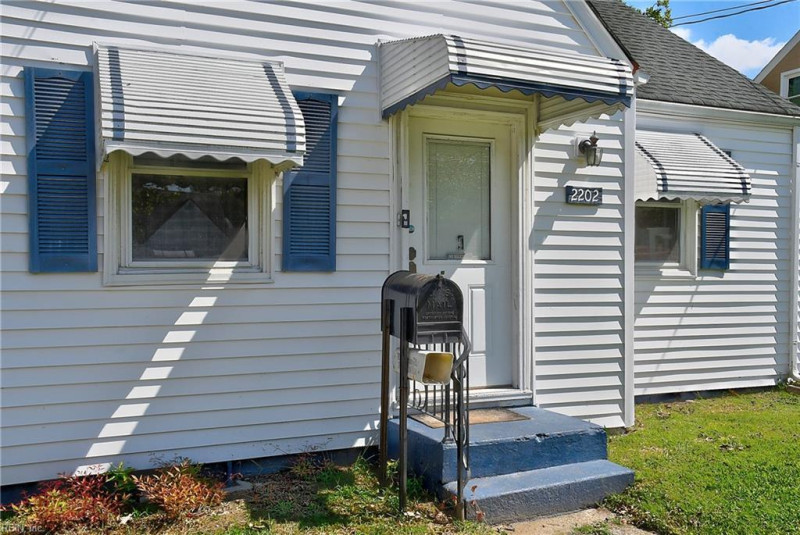 Photo 5 of 42 residential for sale in Norfolk virginia