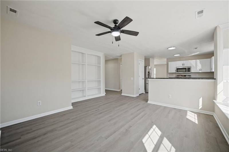 Photo 12 of 50 residential for sale in Chesapeake virginia Photo 12 of 50 residential for sale in Chesapeake virginia