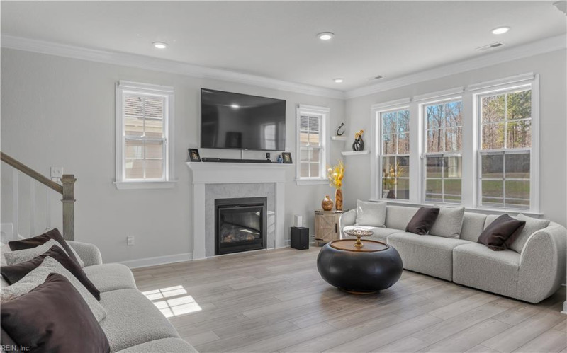 Photo 16 of 50 residential for sale in Chesapeake virginia