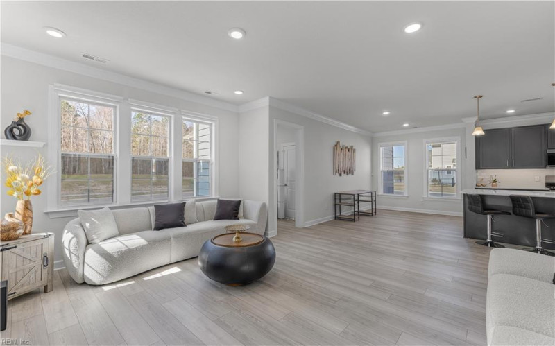 Photo 17 of 50 residential for sale in Chesapeake virginia