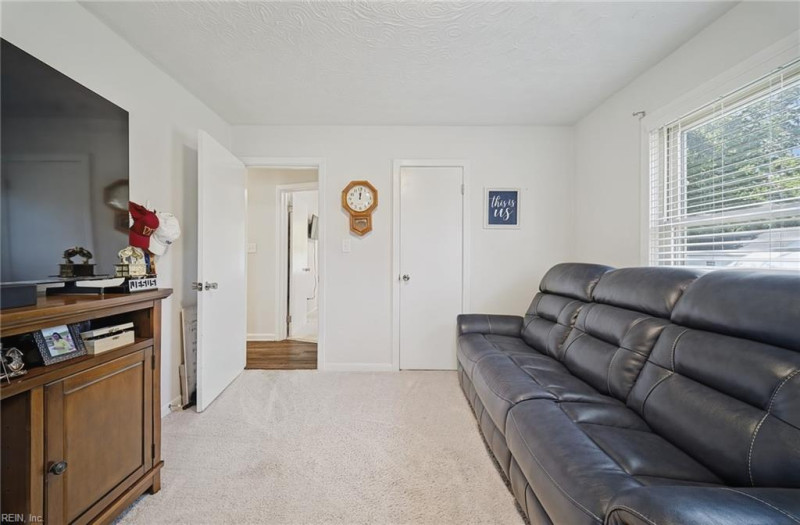 Photo 26 of 40 residential for sale in Chesapeake virginia