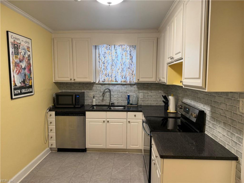 Photo 2 of 30 residential for sale in Newport News virginia Photo 2 of 30 residential for sale in Newport News virginia